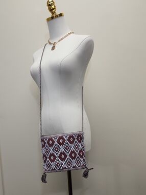 Handwoven Maroon White Geometric Crossbody Bag Size OS
